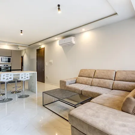 Modern With Private Balcony With Side Seaview By 360 Estates *
