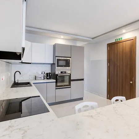 Апартаменты Modern With Private Balcony With Side Seaview By 360 Estates Сент-Полс-Бей