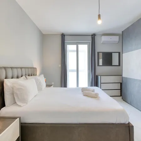 Modern With Private Balcony With Side Seaview By 360 Estates San Pawl il-Baħar