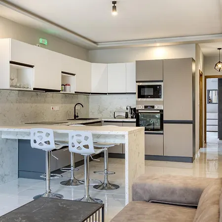 Appartement Modern With Private Balcony With Side Seaview By 360 Estates *