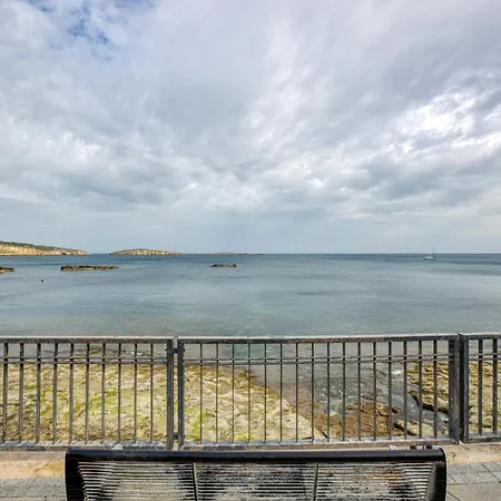 Modern With Private Balcony With Side Seaview By 360 Estates * San Pawl il-Baħar