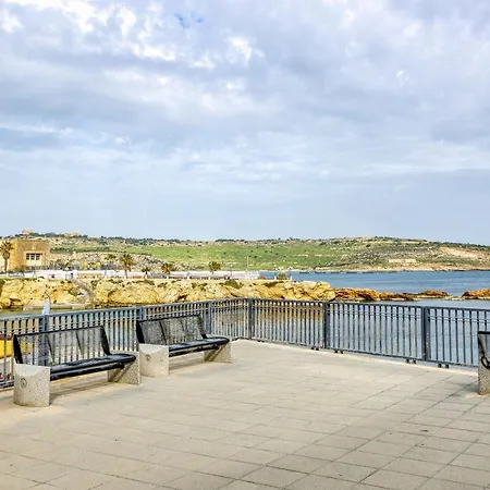 Lägenhet Modern With Private Balcony With Side Seaview By 360 Estates