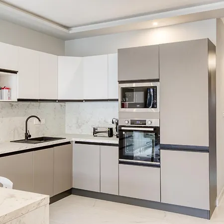 Modern With Private Balcony With Side Seaview By 360 Estates Lägenhet St. Paul's Bay